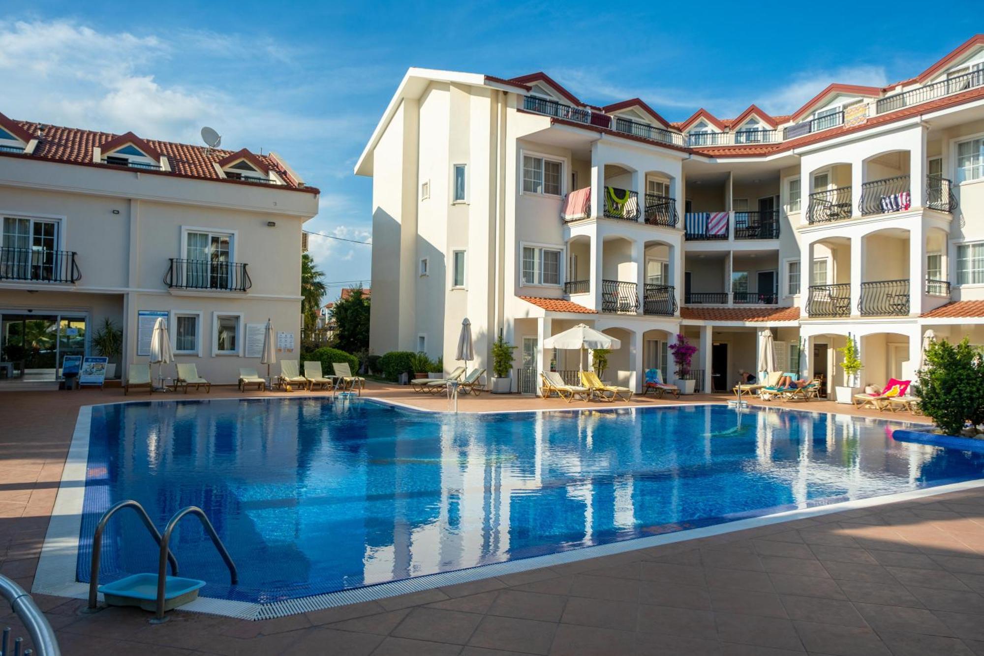 Sea Breeze Hotel And Apartments Ölüdeniz Exterior foto